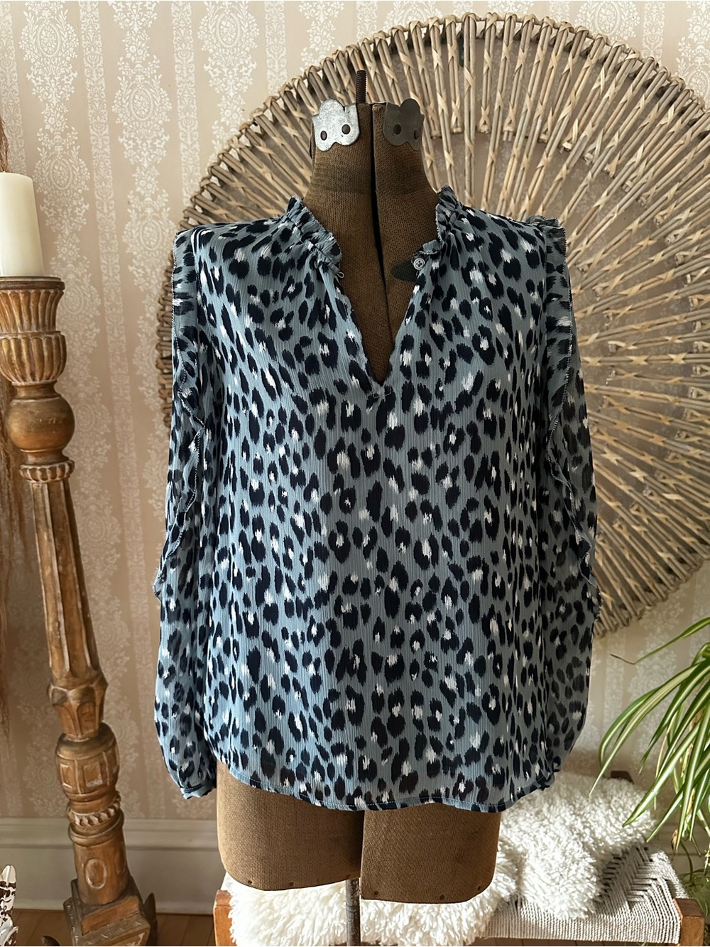 Womens Blue Animal Print Long Sleeve Blouse